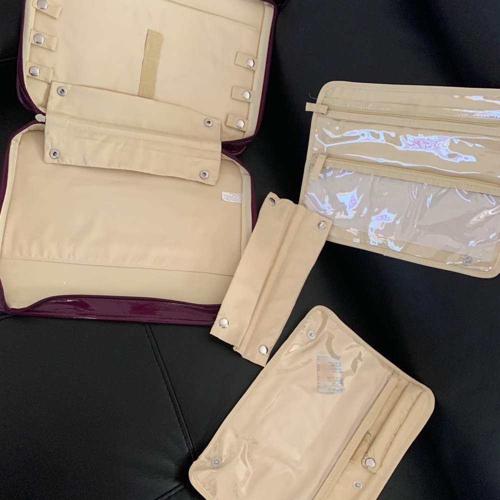 🌷Lia Sophia Jewelry 🌷Case🌷Folder Style🌷